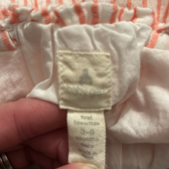 Baby Gap girl summer outfit - Picture 4 of 4